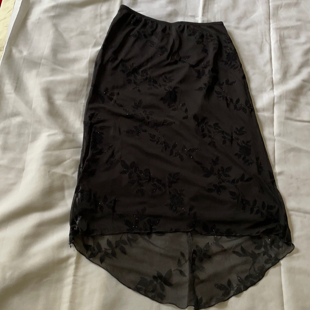 Black high-low skirt